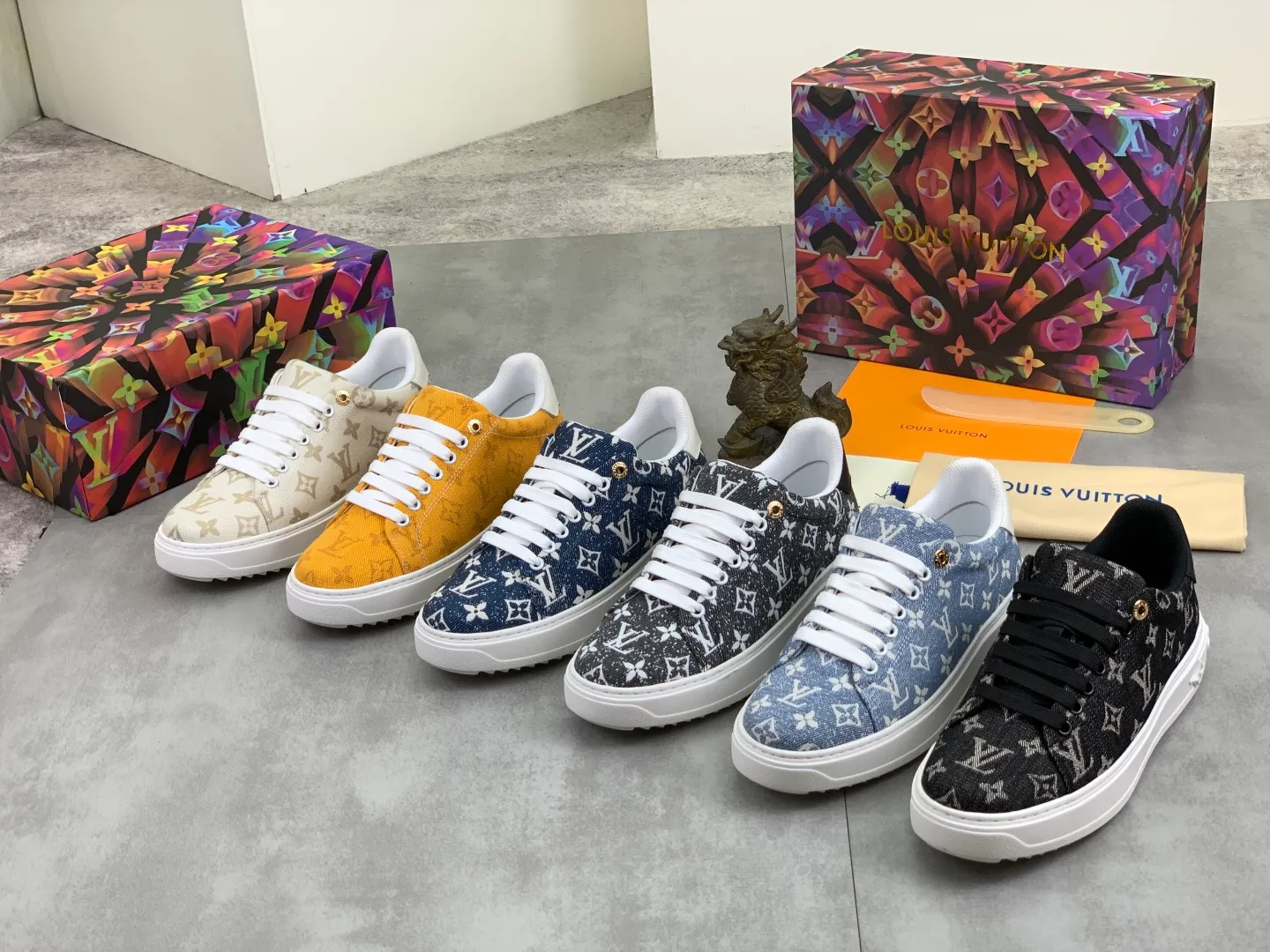 Men's men's shoes💰P520💰[New model]🆘High quality cowhide [Louis Vuitton]LV official website latest model🎁casual and fashionable men's shoes👟hot style💥simple and elegant style, exclusive for trendy men. Unique official website latest brand elements👑original decoration, fashionable and generous, the fabric is made of original denim➕comfortable and breathable mesh lining➕cow leather feet ✅The official website specifies wear-resistant casual outsole, the classic model is taken in real life🎬Color: 6️⃣colors available😍Number of codes: 38-44 Full set of packaging